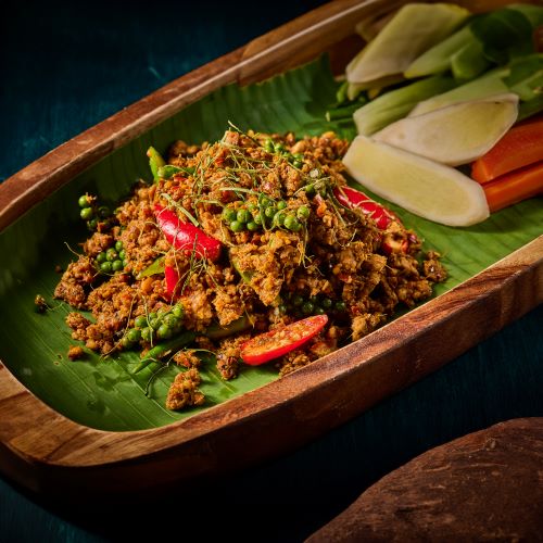 Stir Fried Minced Pork or Chicken With Yellow Curry Paste